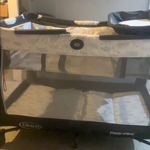 Baby play pin/changing station